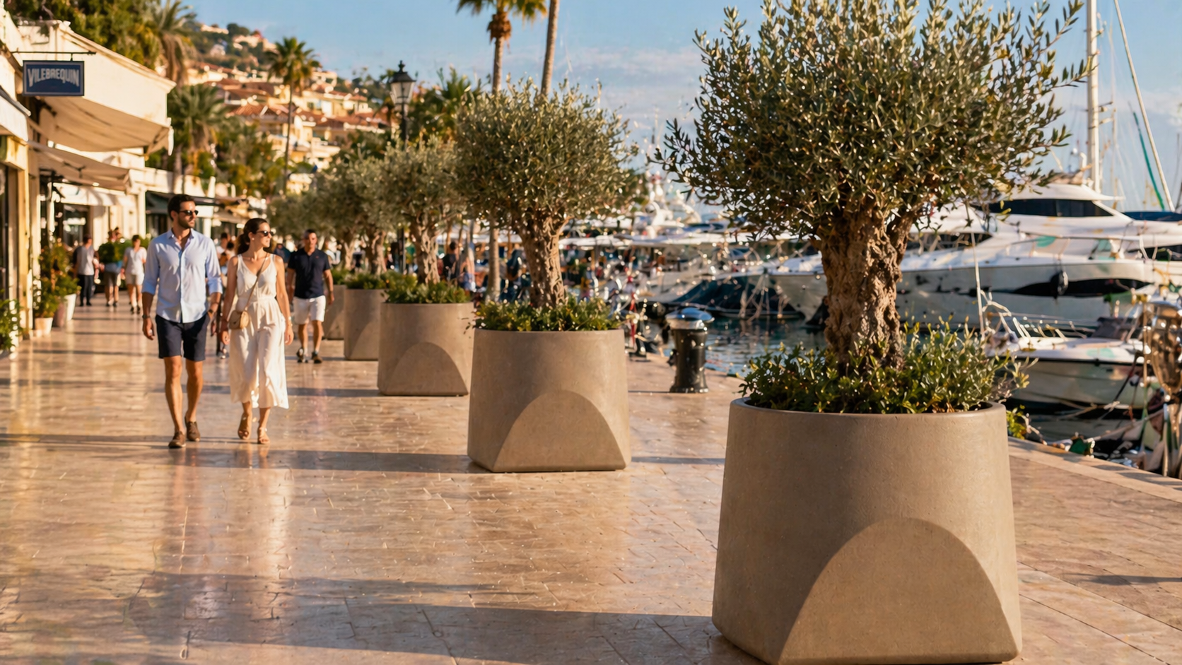 Maceteros Arche OZARUM en paseo marítimo de puerto deportivo